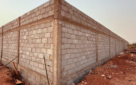 Renta de Terreno Bardeado en Camino Viejo a Zaragoza